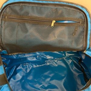 The North Face Duffel Bag size Large. Blue.